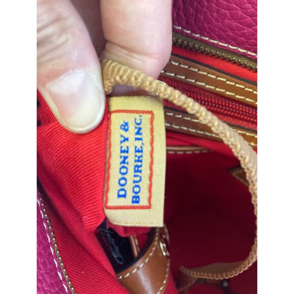 DOONEY & BOURKE MEDIUM SIZE PINK PEBBLED LEATHER SHOULDER BAG - Picture 16 of 16